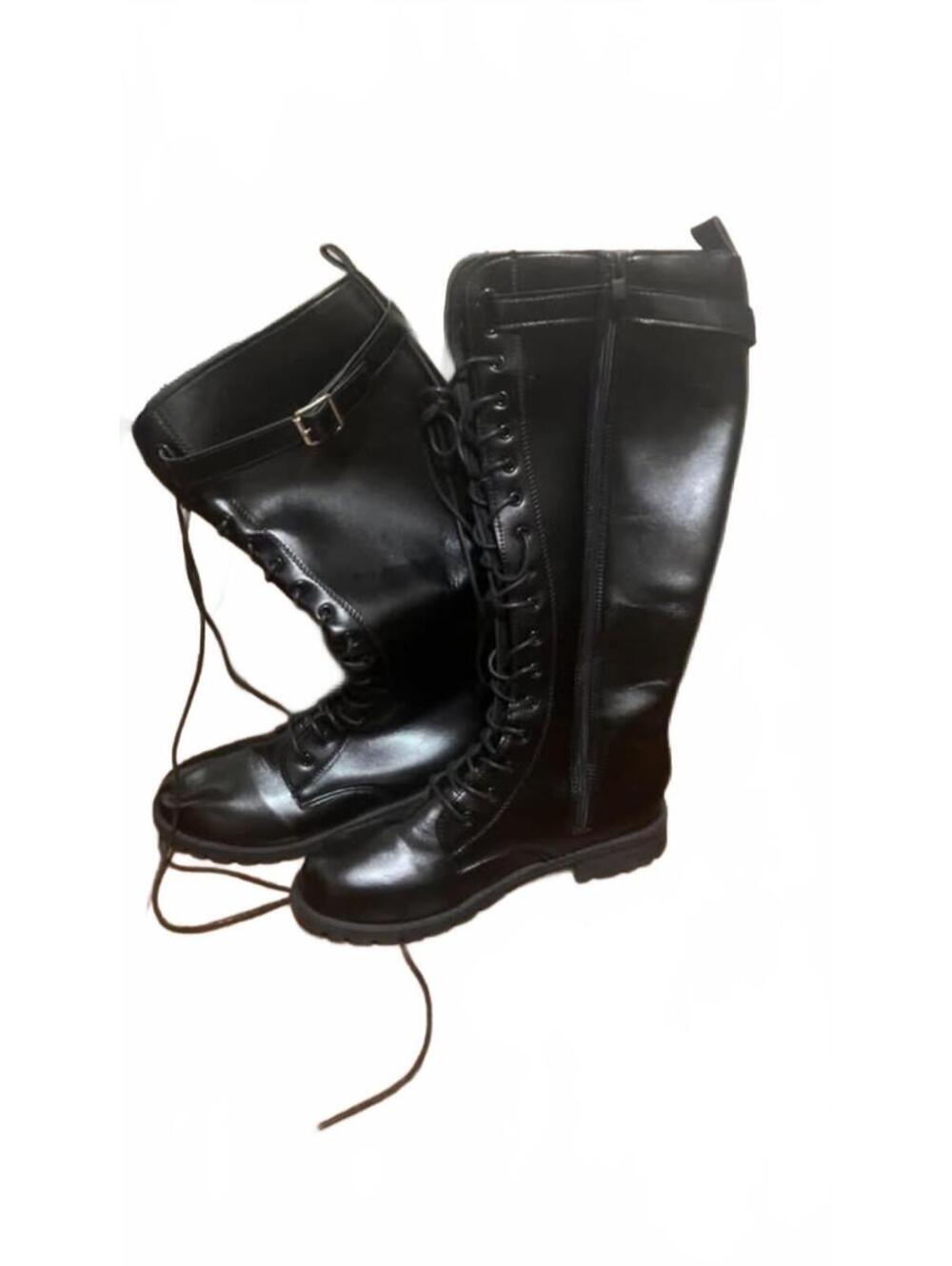 Brand new lace up boots 8 1/2